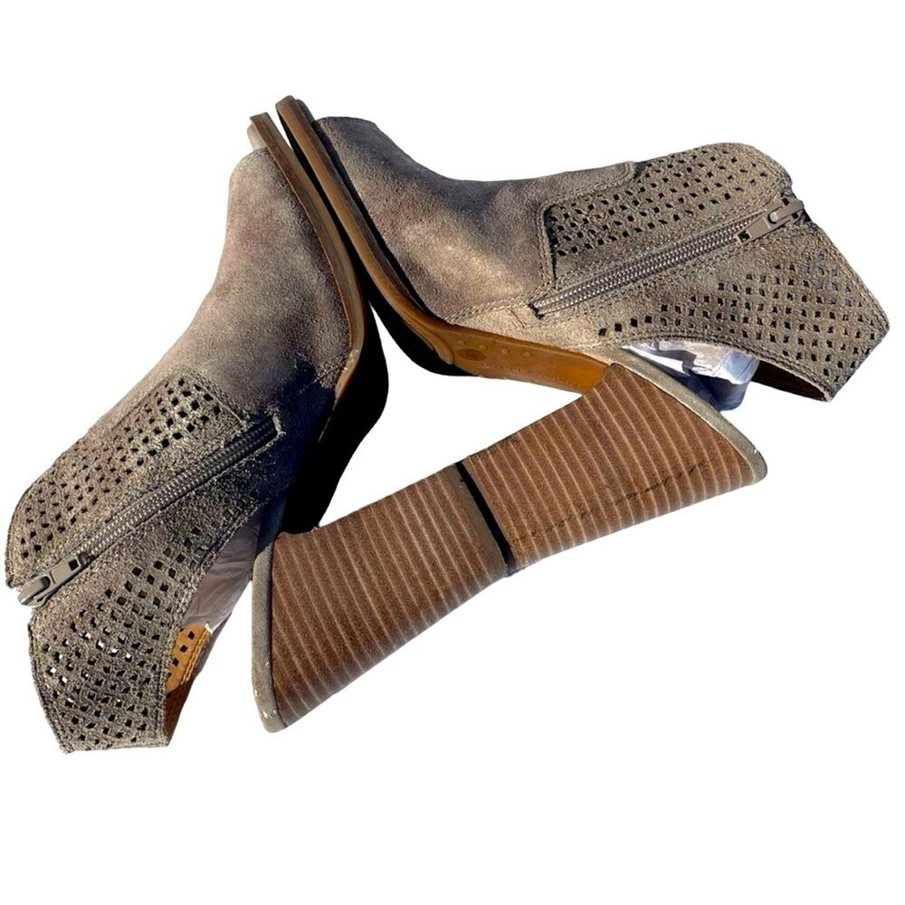 Lucky Brand Lizara Booties Size 7.5 - Picture 5 of 8